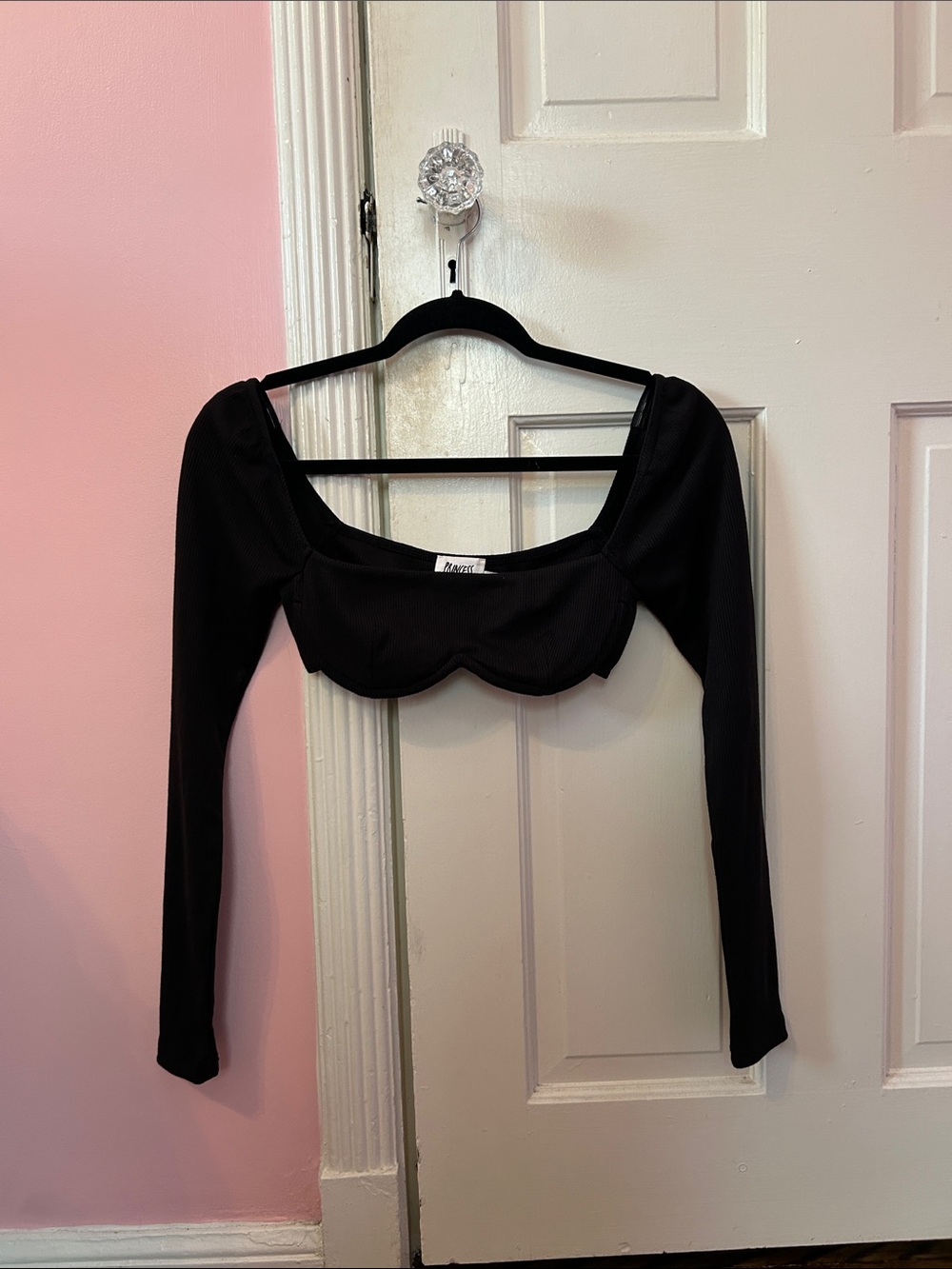 Princess Polly Black Long-Sleeve Scallop Crop Top